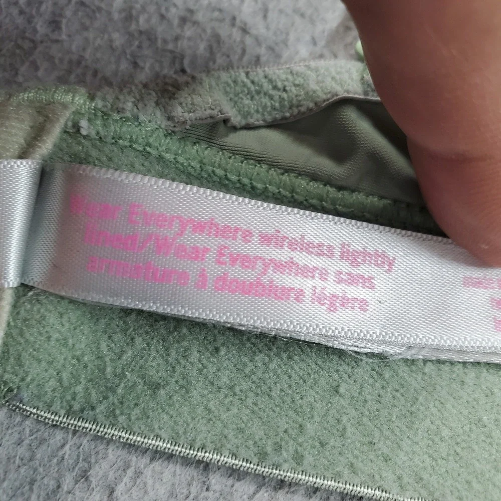 PINK Women Bra 32A Green T Shirt Wireless Strap Adjustable